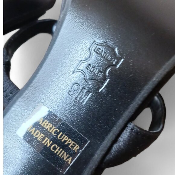 NWOT Touch Ups Black Satin  Crystal Rhinestone Embellished Heels Size 9M - Picture 12 of 12